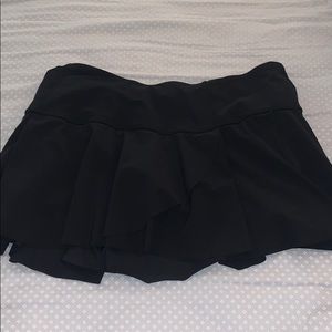Black Lululemon Tennis Skirt